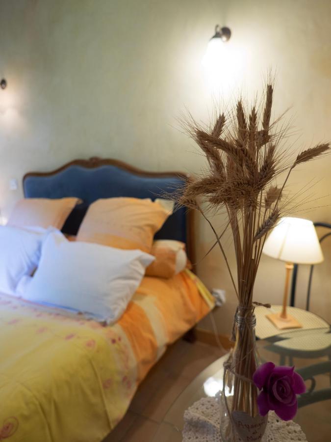 Bed and Breakfast Au Fil Des Saisons Les Cotes de Corps Exterior foto