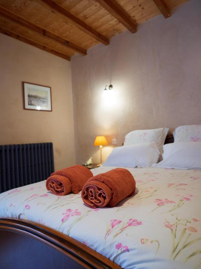 Bed and Breakfast Au Fil Des Saisons Les Cotes de Corps Exterior foto