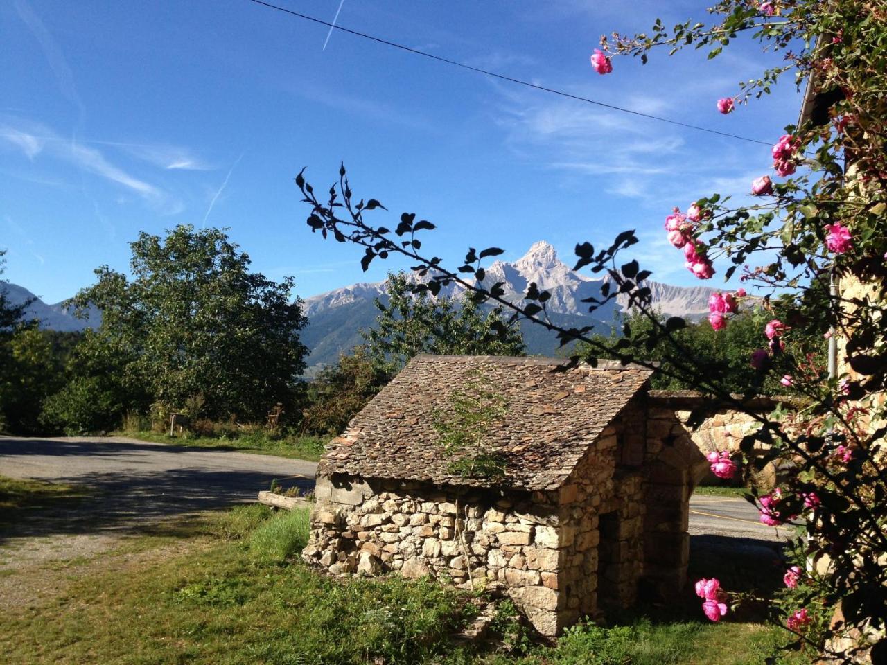 Bed and Breakfast Au Fil Des Saisons Les Cotes de Corps Exterior foto